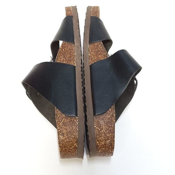 Time & Tru Black Sandals Size 9.5 Faux Leather Adjustable Buckle Slip-On Slide - Picture 9 of 12